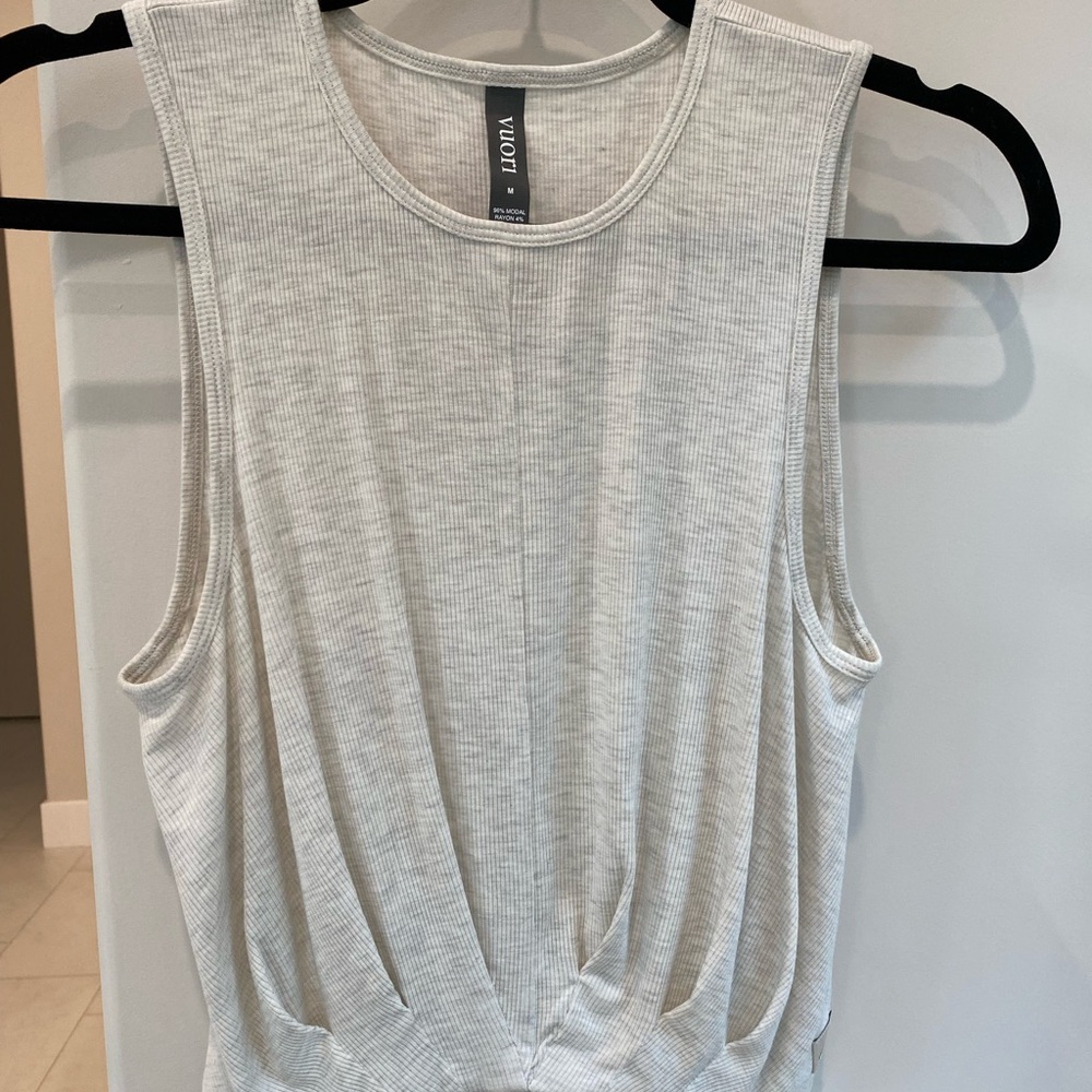 NWOT VUORI TOP